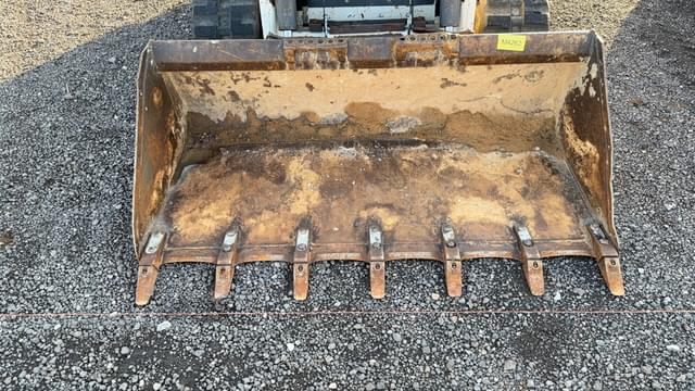 Image of Bobcat T66 equipment image 3