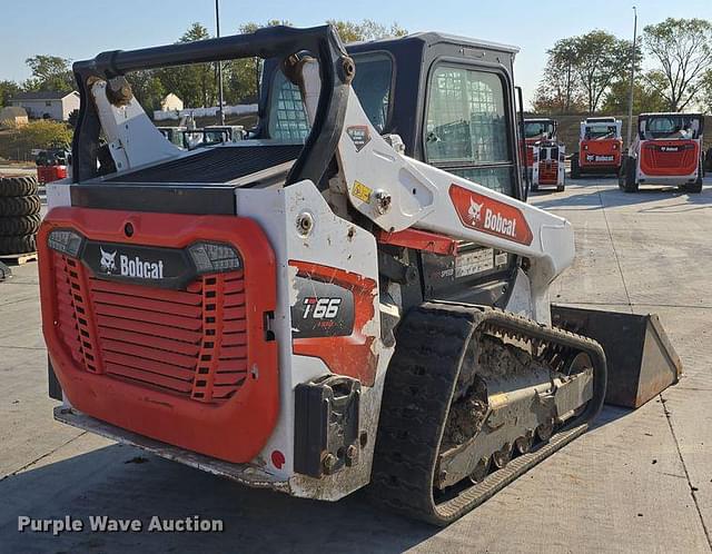 Image of Bobcat T66 equipment image 4