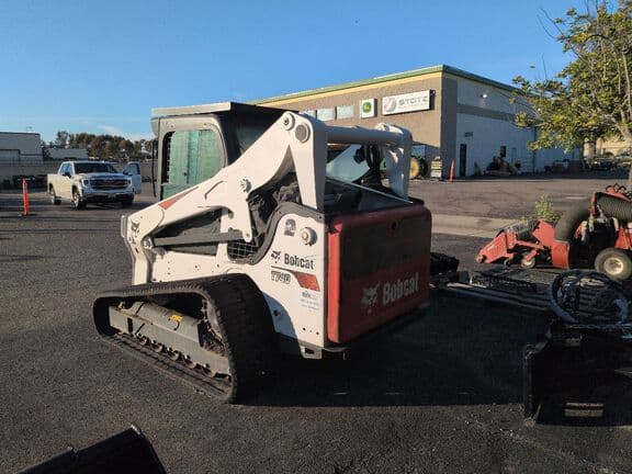 Image of Bobcat T740 equipment image 1