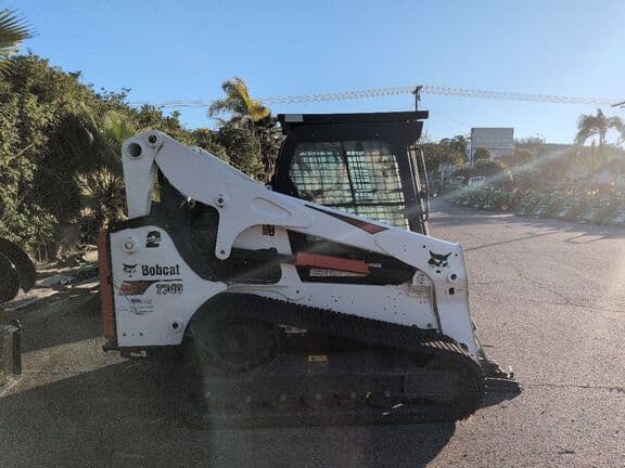 Image of Bobcat T740 equipment image 4