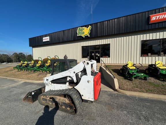 Image of Bobcat T740 equipment image 1