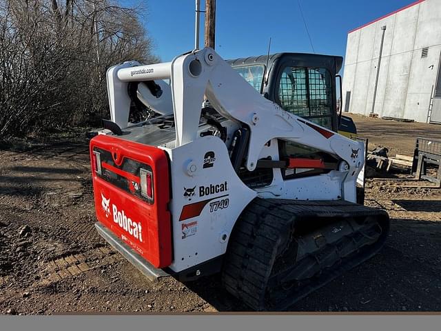 Image of Bobcat T740 equipment image 2