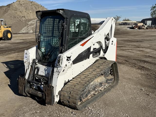 Image of Bobcat T740 equipment image 1