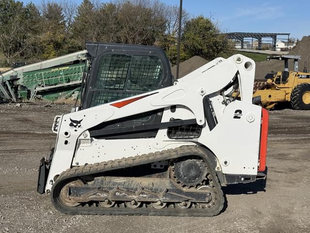 Image of Bobcat T740 equipment image 4