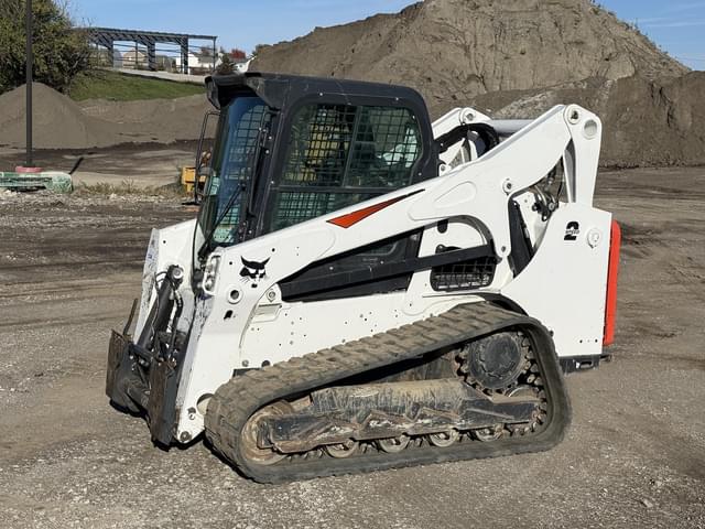 Image of Bobcat T740 equipment image 3
