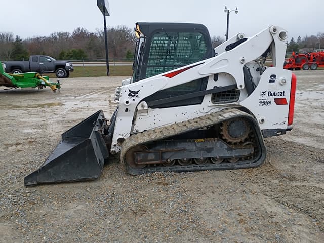 Image of Bobcat T740 equipment image 2