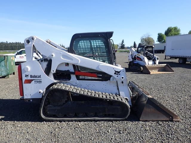 Image of Bobcat T740 equipment image 3