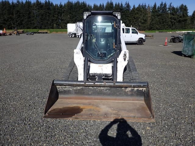 Image of Bobcat T740 equipment image 1