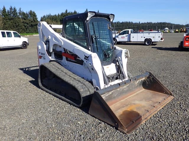 Image of Bobcat T740 equipment image 2