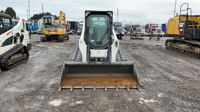 Image of Bobcat T740 equipment image 1