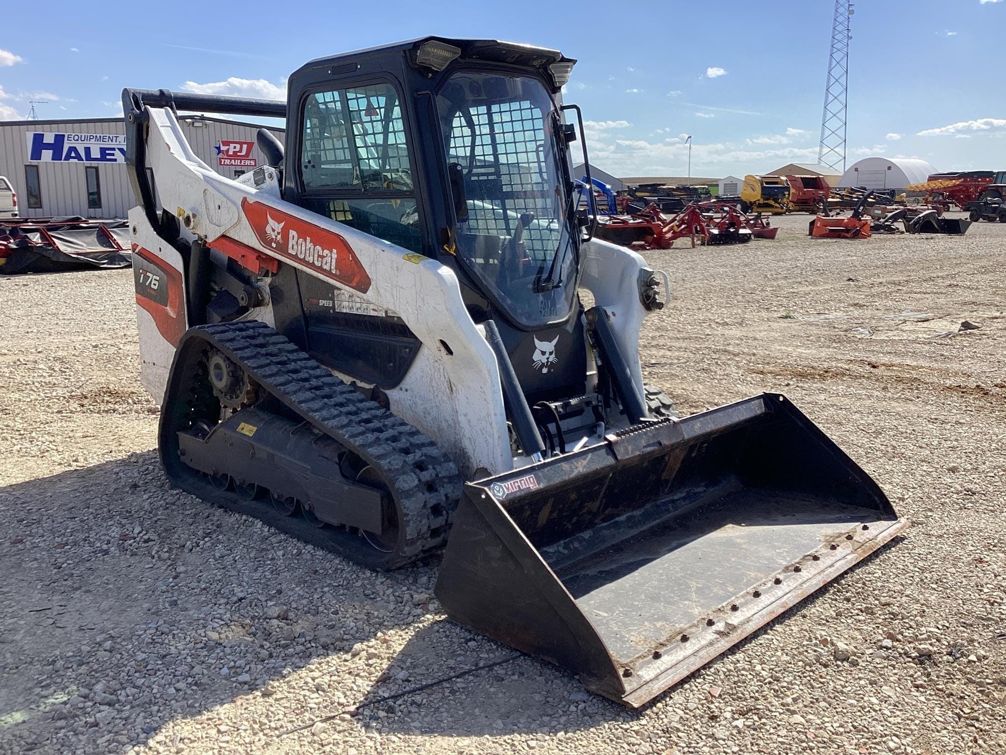 2021 Bobcat T76 Equipment Image0
