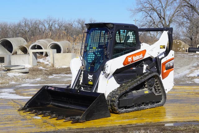 Image of Bobcat T76 equipment image 2