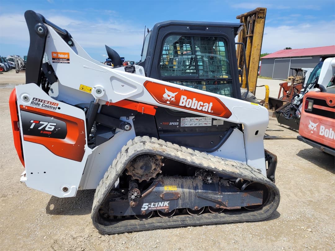 Image of Bobcat T76 Primary image