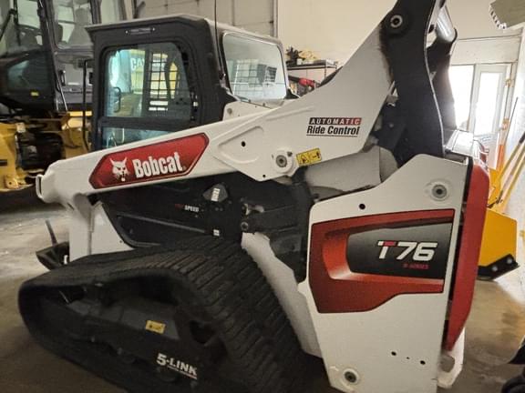 Image of Bobcat T76 equipment image 2