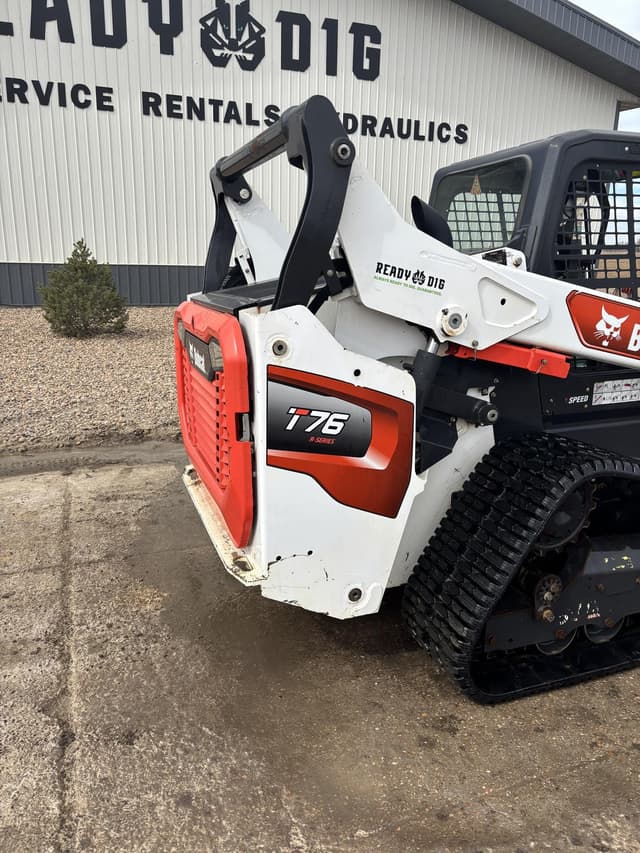 Image of Bobcat T76 equipment image 3