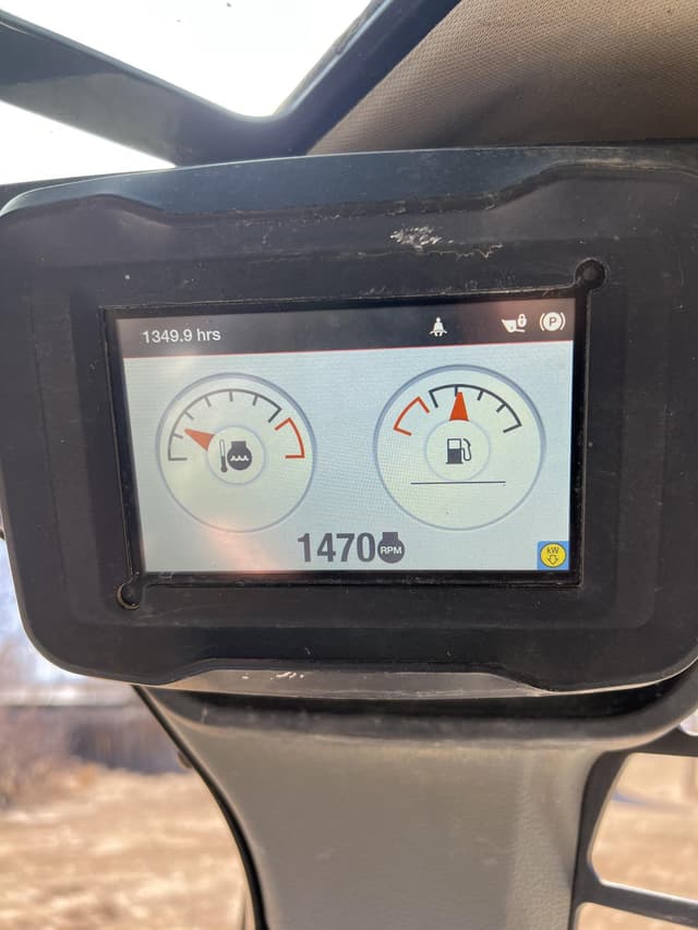 Image of Bobcat T76 equipment image 4