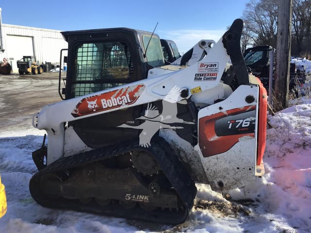 Image of Bobcat T76 equipment image 2