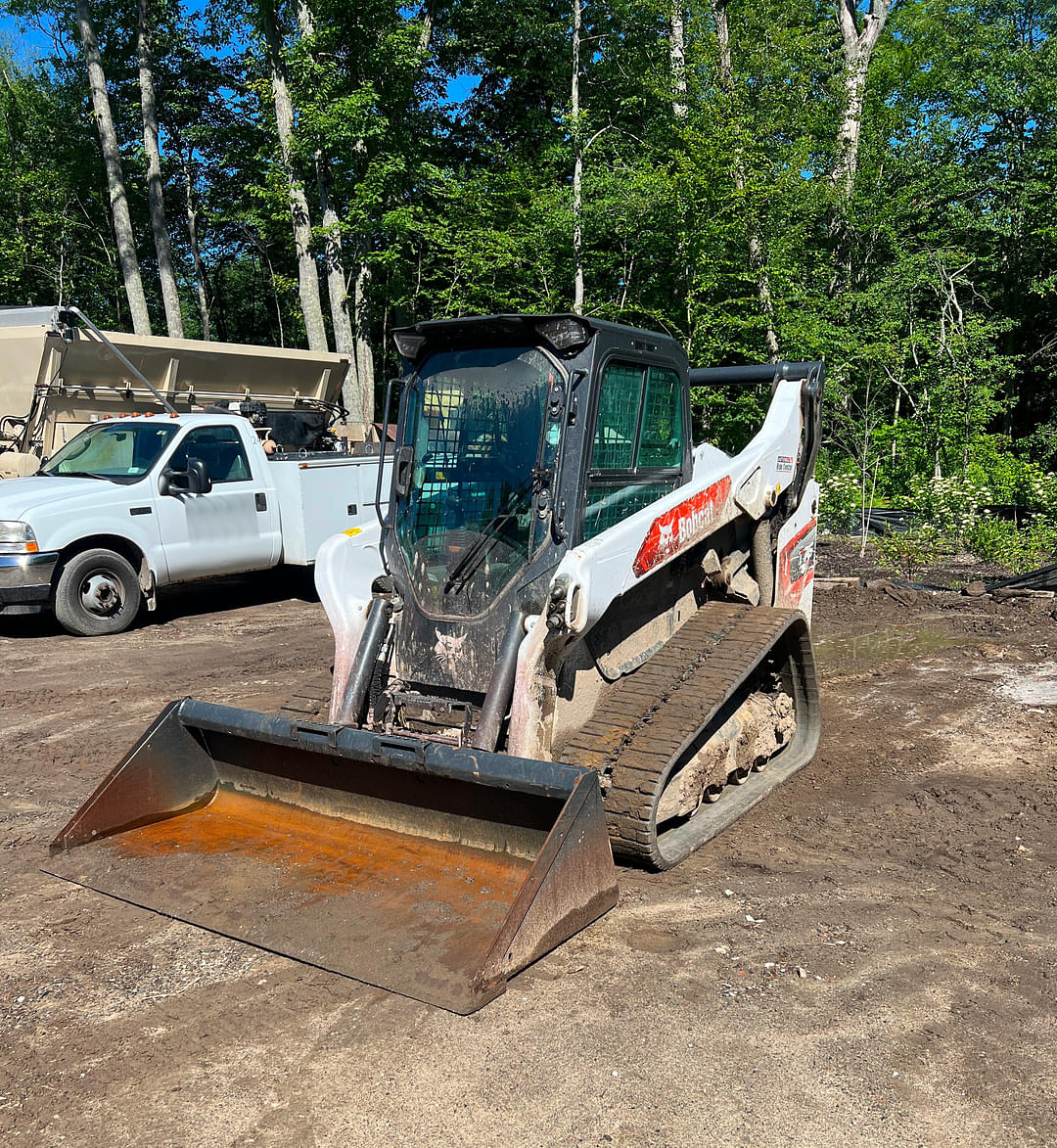 Image of Bobcat T76 Image 0
