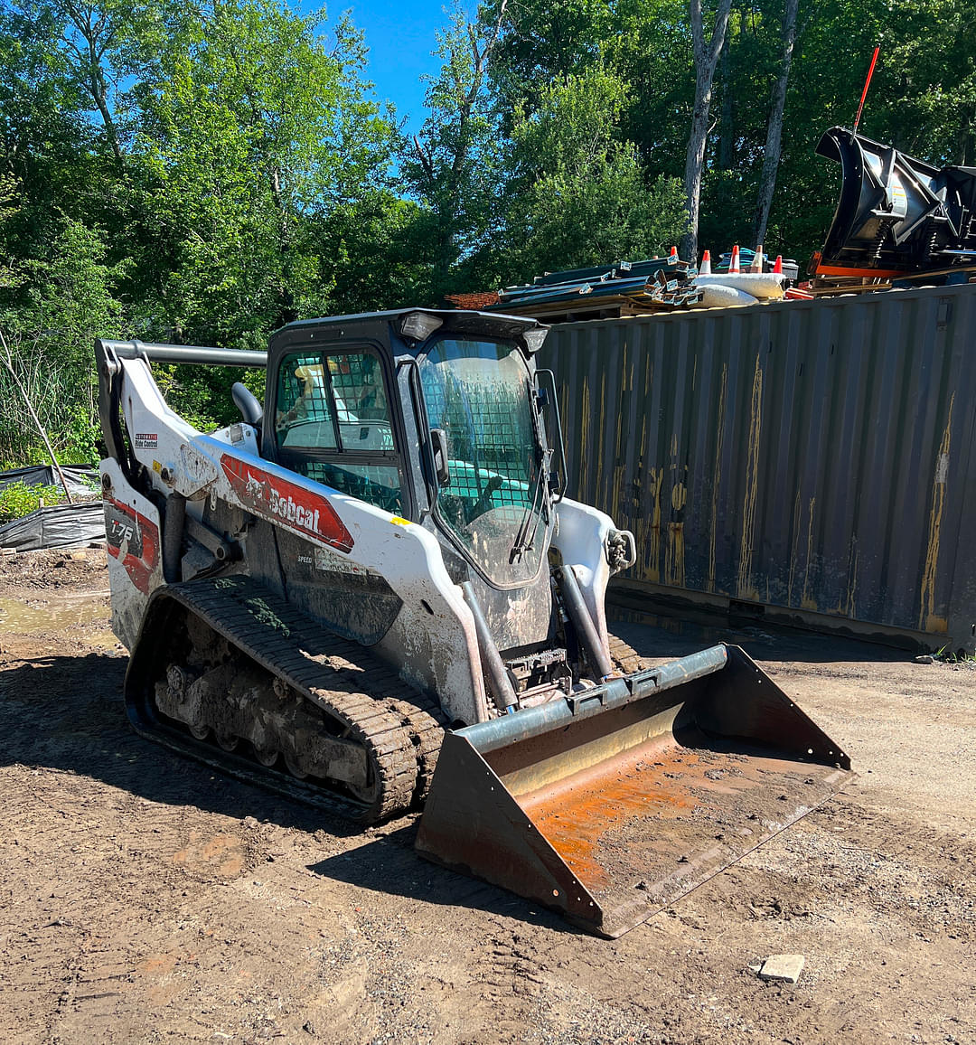 Image of Bobcat T76 Image 1