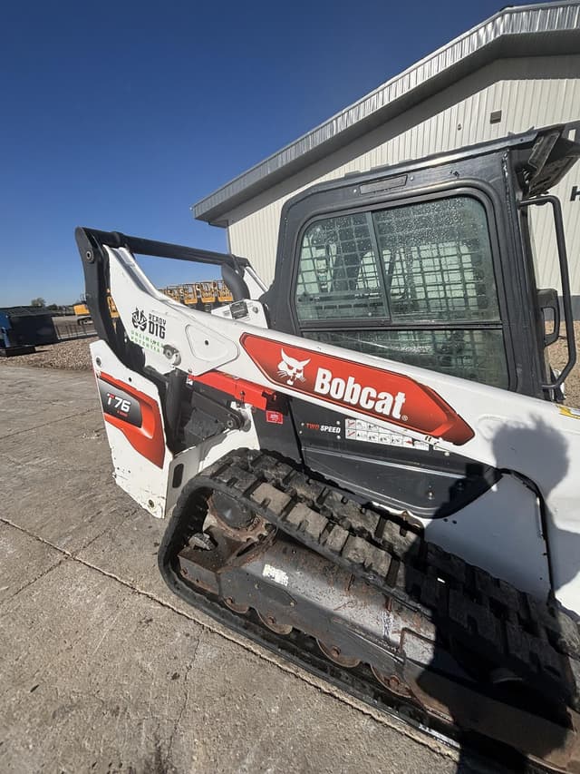 Image of Bobcat T76 equipment image 3