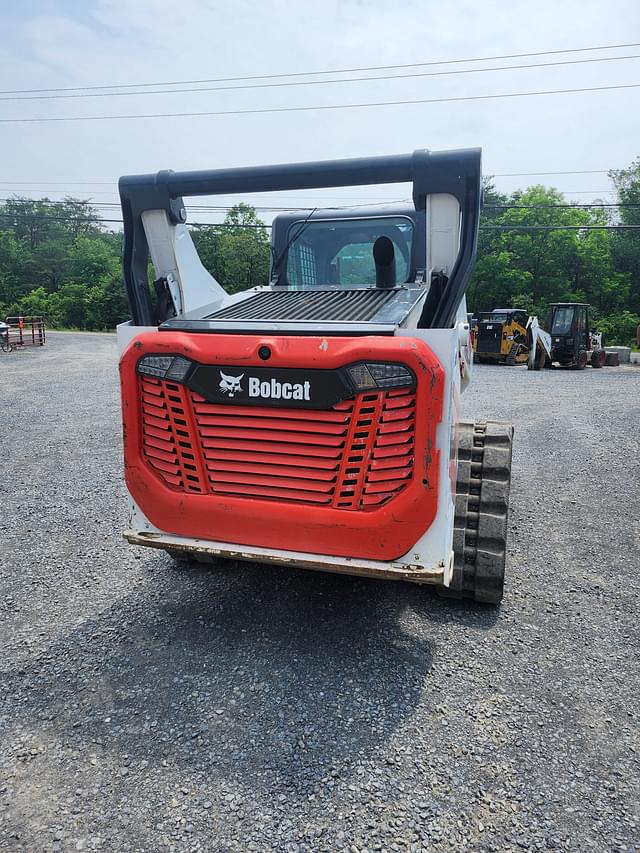 Image of Bobcat T76 equipment image 2