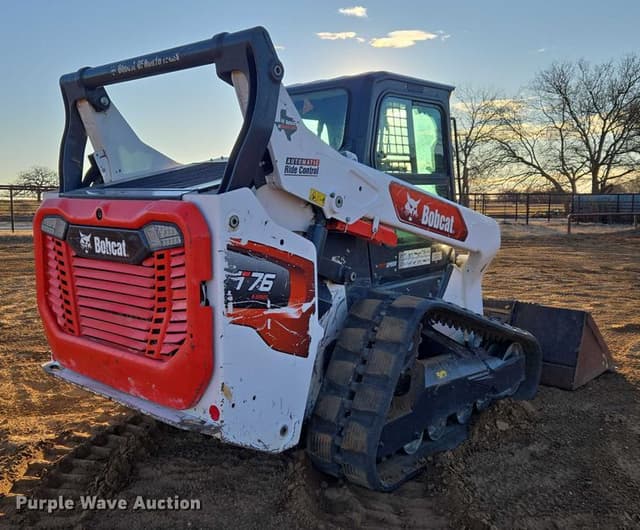 Image of Bobcat T76 equipment image 4