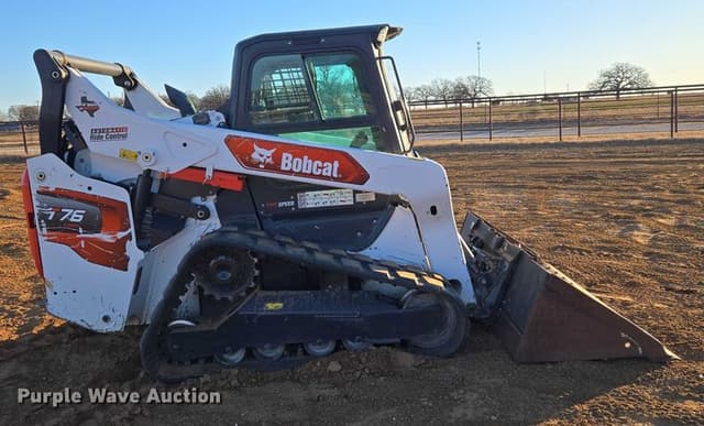 Image of Bobcat T76 equipment image 3