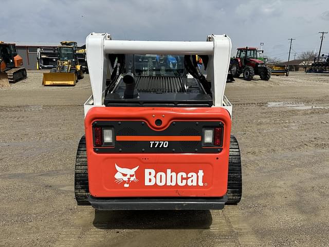 Image of Bobcat T770 equipment image 3