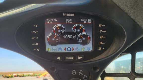 Image of Bobcat T770 equipment image 3