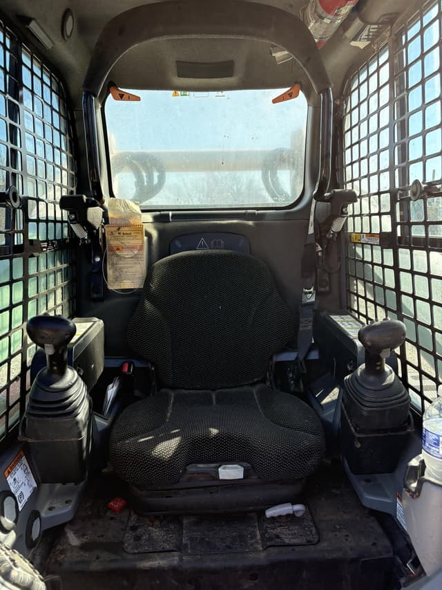 Image of Bobcat T770 equipment image 4