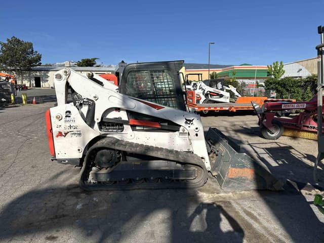 Image of Bobcat T770 equipment image 2