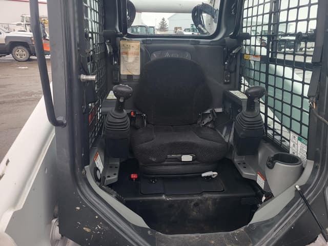 Image of Bobcat T770 equipment image 4