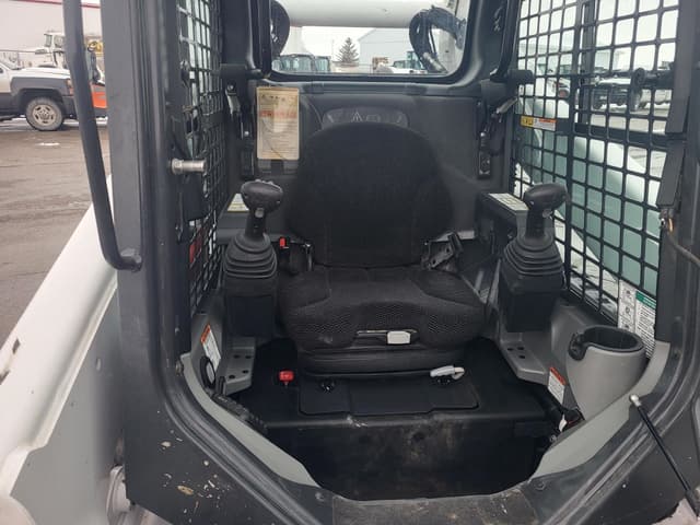 Image of Bobcat T770 equipment image 4
