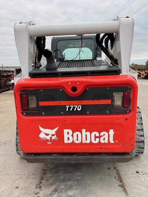 Image of Bobcat T770 equipment image 2