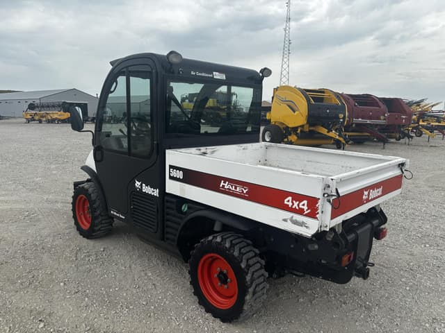 Image of Bobcat Toolcat 5600 equipment image 2