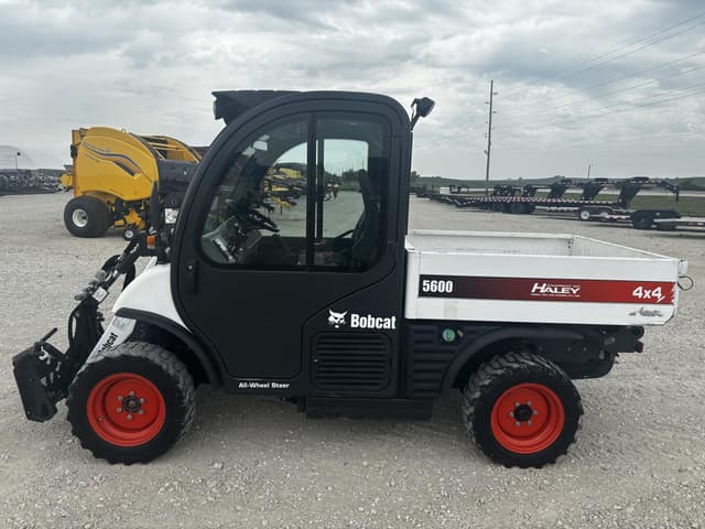 Image of Bobcat Toolcat 5600 equipment image 1