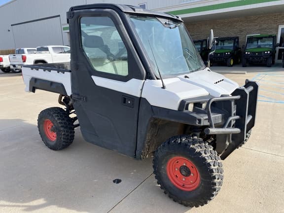 Image of Bobcat UV34 equipment image 2