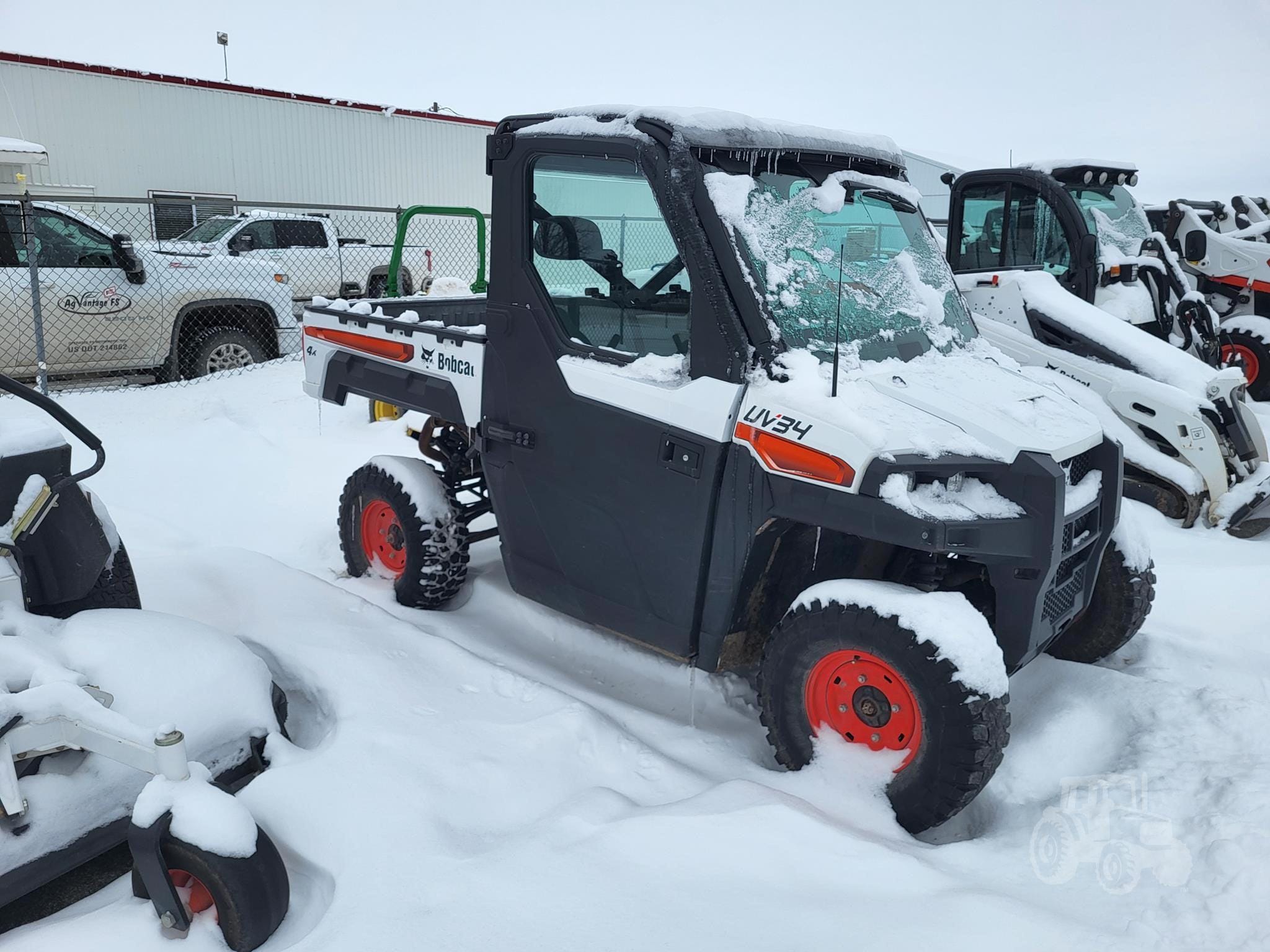 2021 Bobcat UV34 Equipment Image0