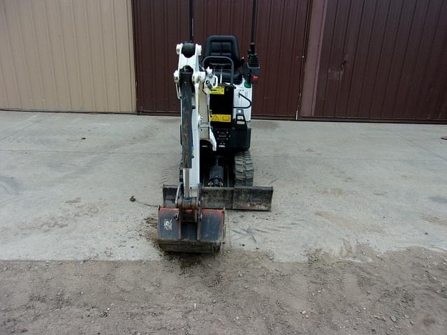 Image of Bobcat E10 equipment image 2