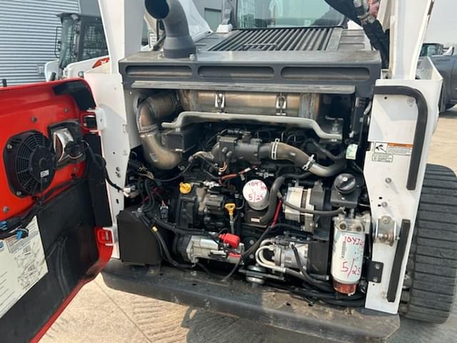 Image of Bobcat T770 equipment image 4