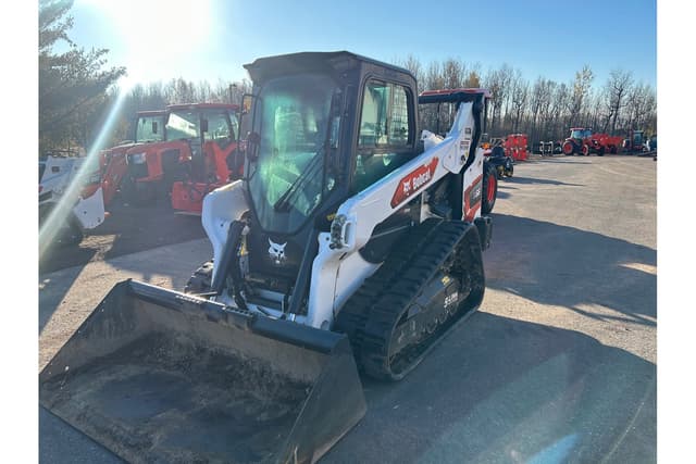 Image of Bobcat T66 equipment image 2