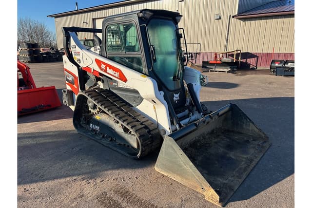 Image of Bobcat T66 equipment image 4