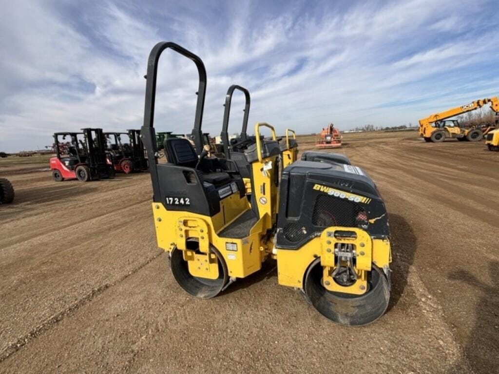 2021 Bomag BW900-50 Equipment Image0