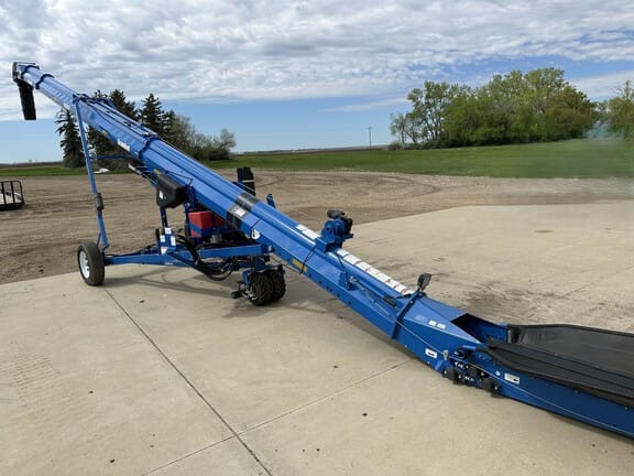 2021 Brandt 1552LP+ Equipment Image0