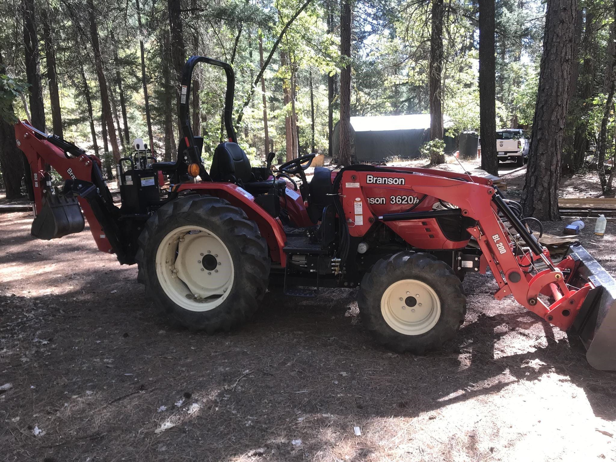 2021 Branson 3620h Equipment Image0