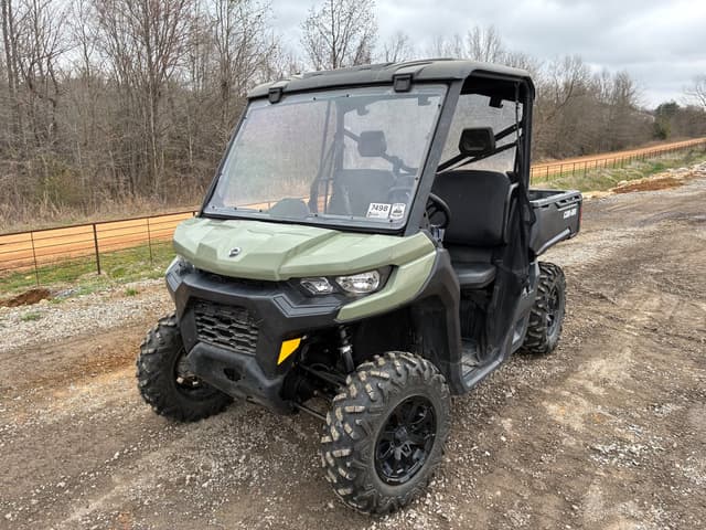 Image of Can-Am HD8 equipment image 1