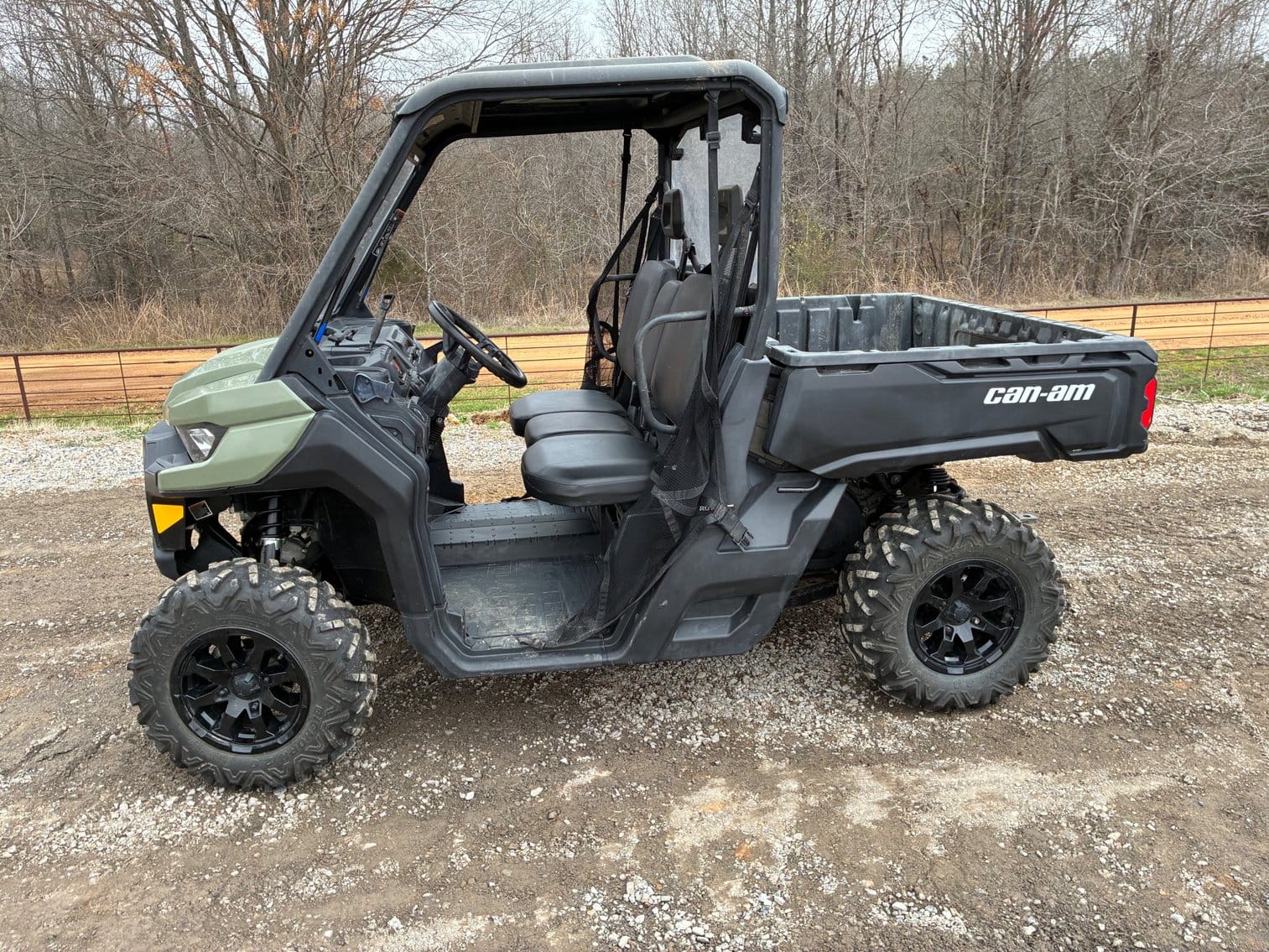 2021 Can-Am HD8 Equipment Image0