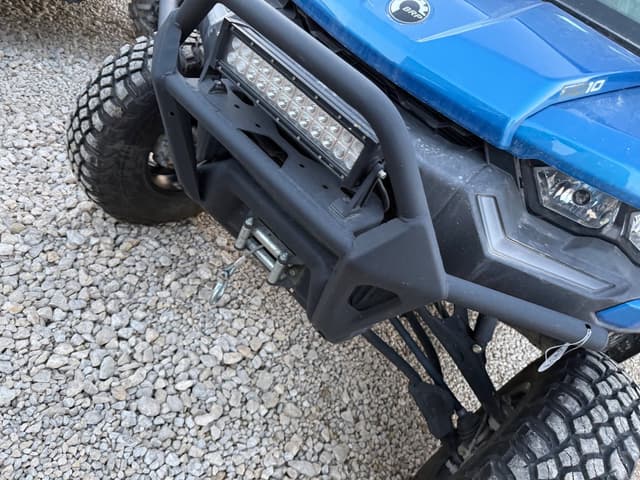 Image of Can-Am Defender XT HD10 equipment image 2