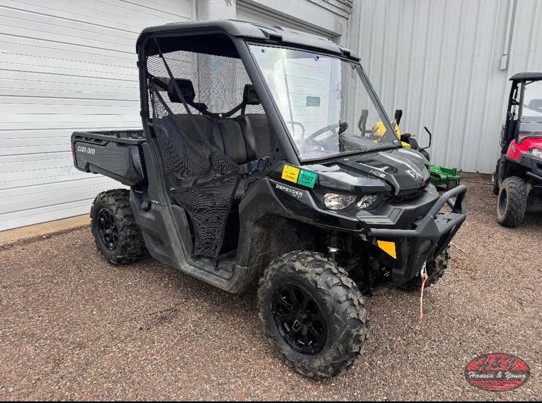 Image of Can-Am Defender HD8 Primary image