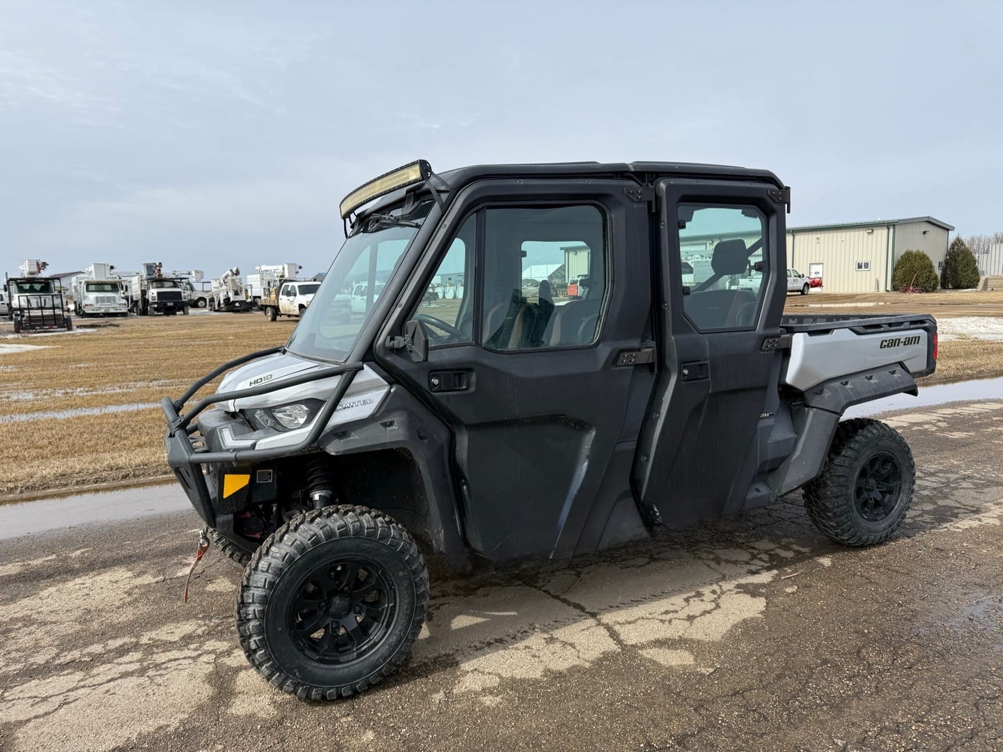 2021 Can-Am Defender MAX Limited HD10 Equipment Image0